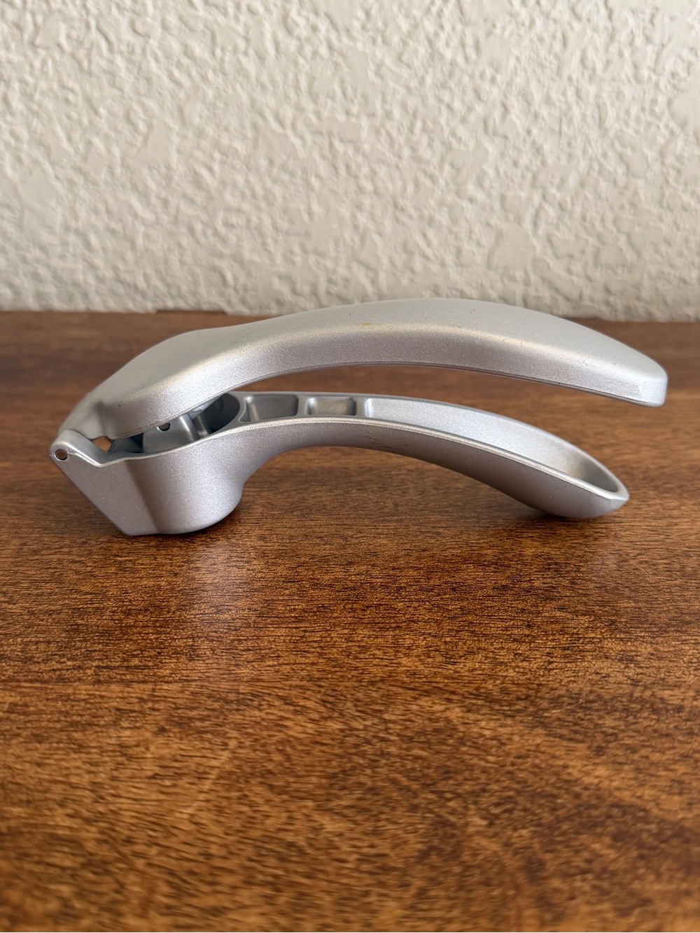 The PAMPERED CHEF Cast Aluminum Garlic Press